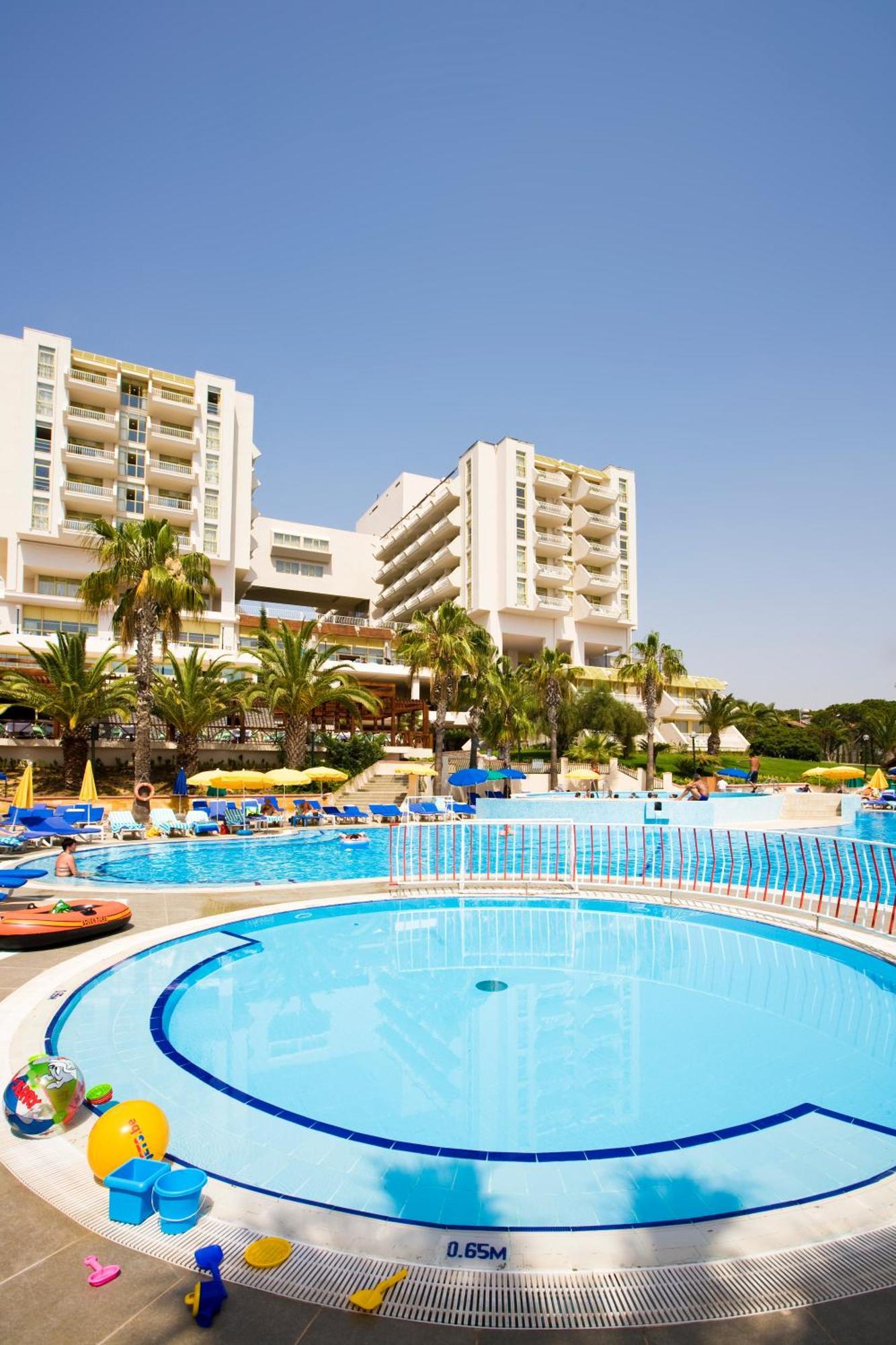 Fantasia Deluxe Hotel Kusadası Exterior foto