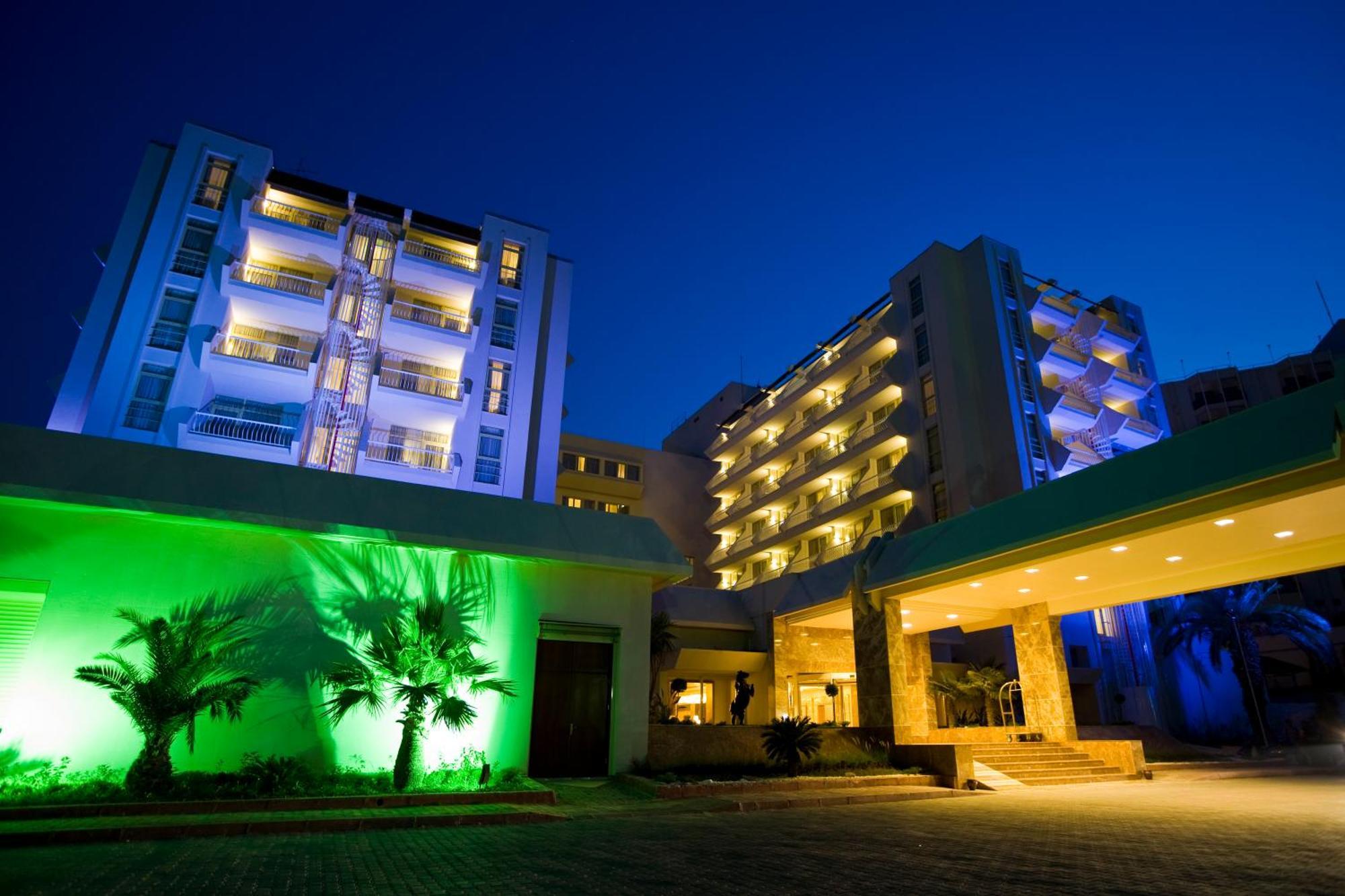 Fantasia Deluxe Hotel Kusadası Exterior foto