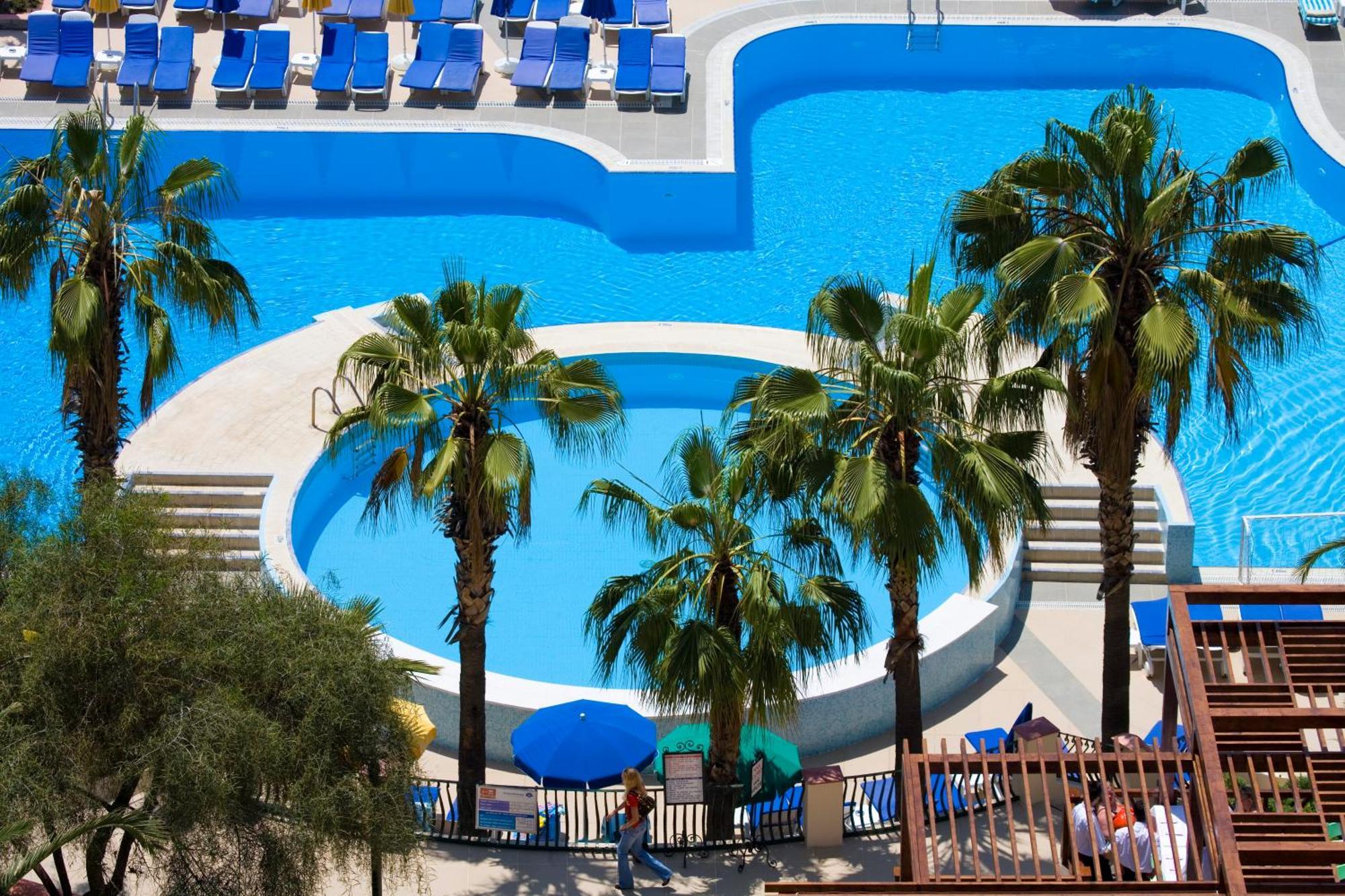 Fantasia Deluxe Hotel Kusadası Exterior foto