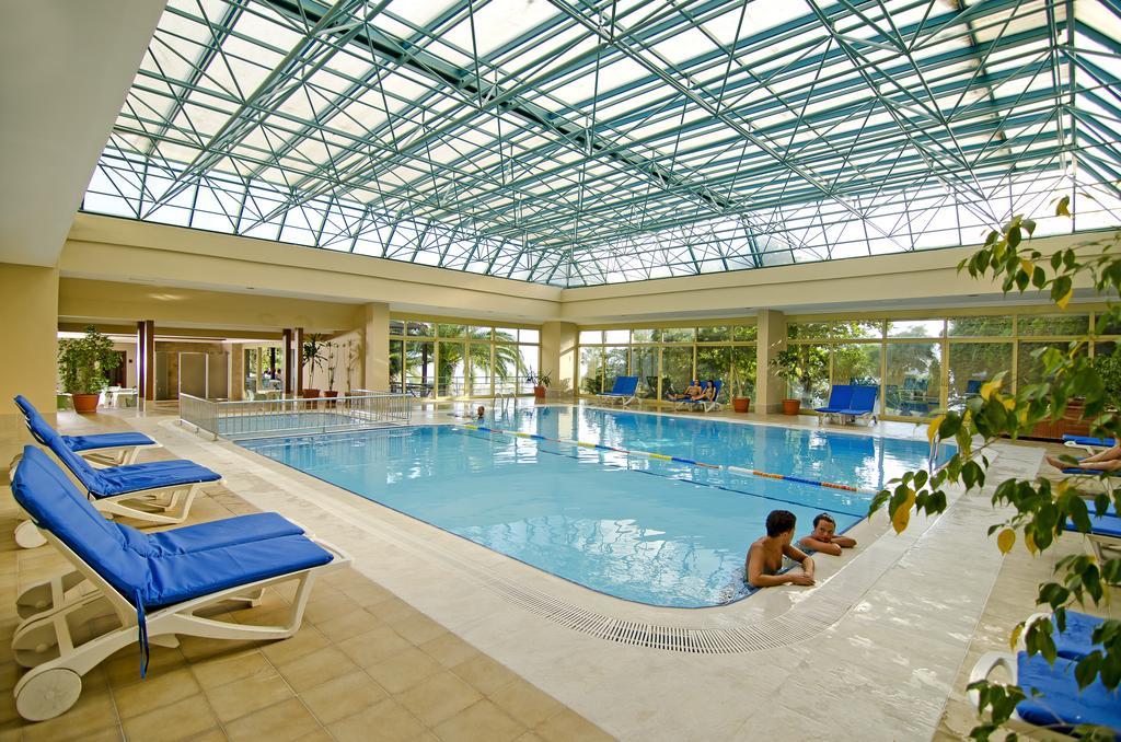 Fantasia Deluxe Hotel Kusadası Exterior foto