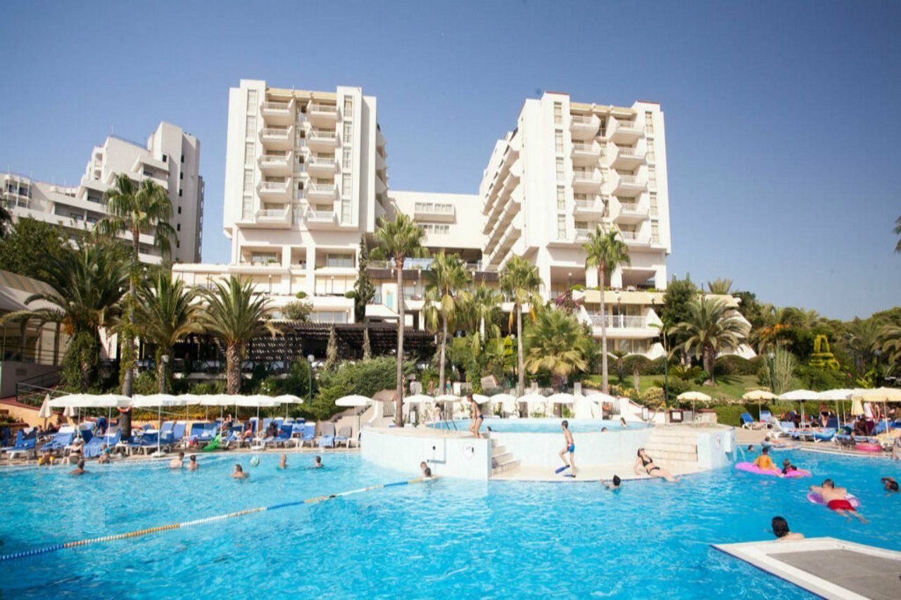 Fantasia Deluxe Hotel Kusadası Exterior foto